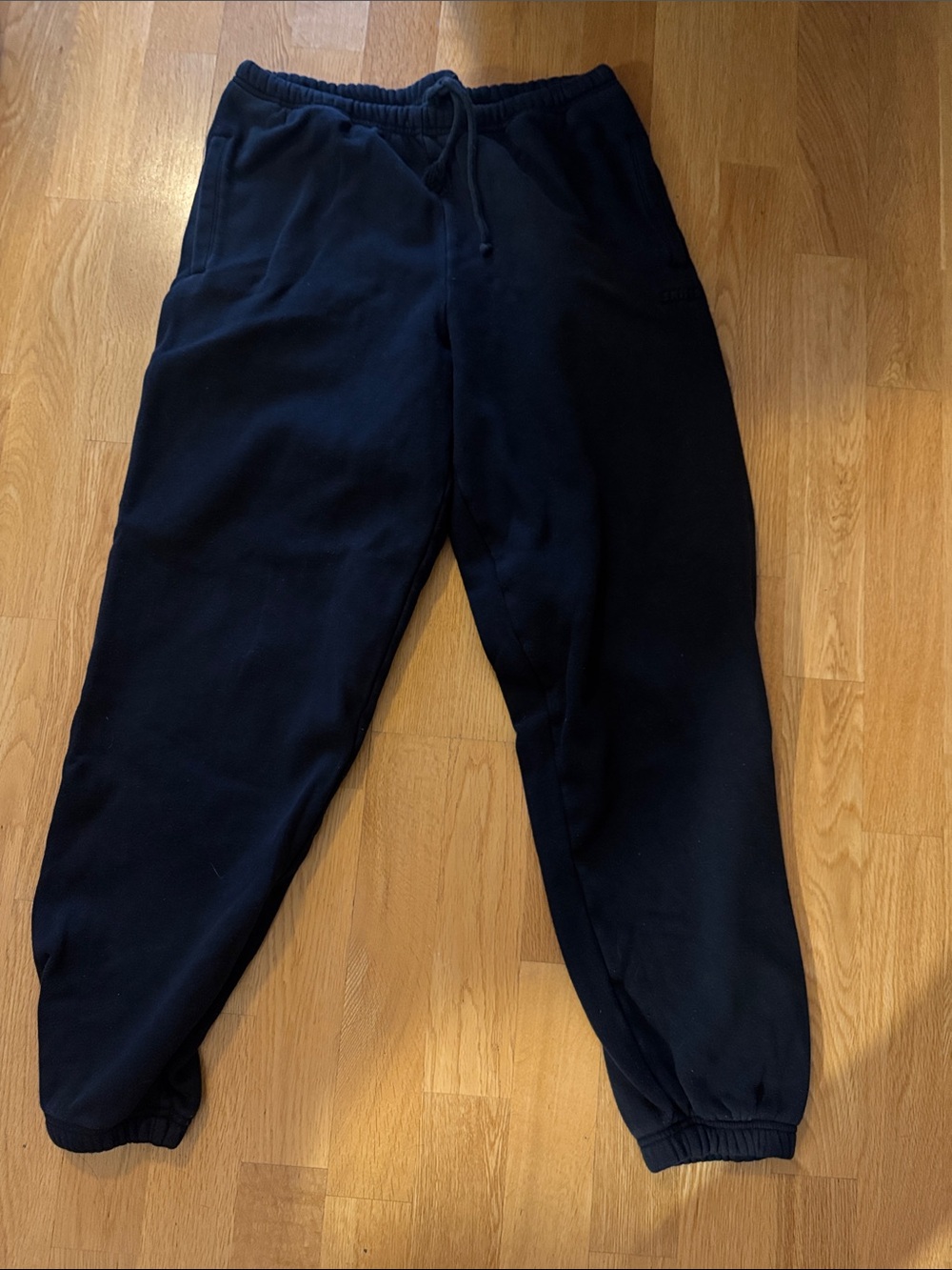 SKIMS Classic Black Drawstring Jogger Sweatpants
